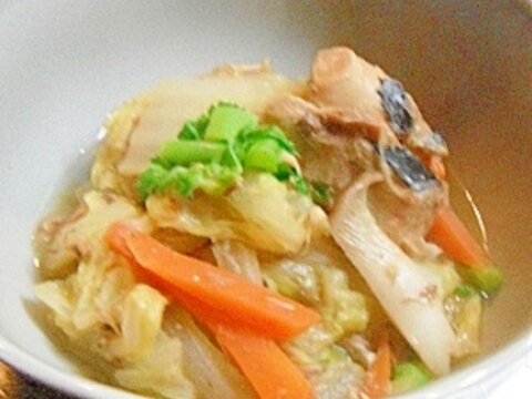 サバ缶でお手軽♪白菜の煮込み
